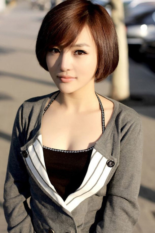 woman Asian hair otngagged short